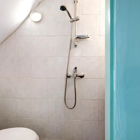 Sira Stonehouse Lll Tatil Evi Volímai